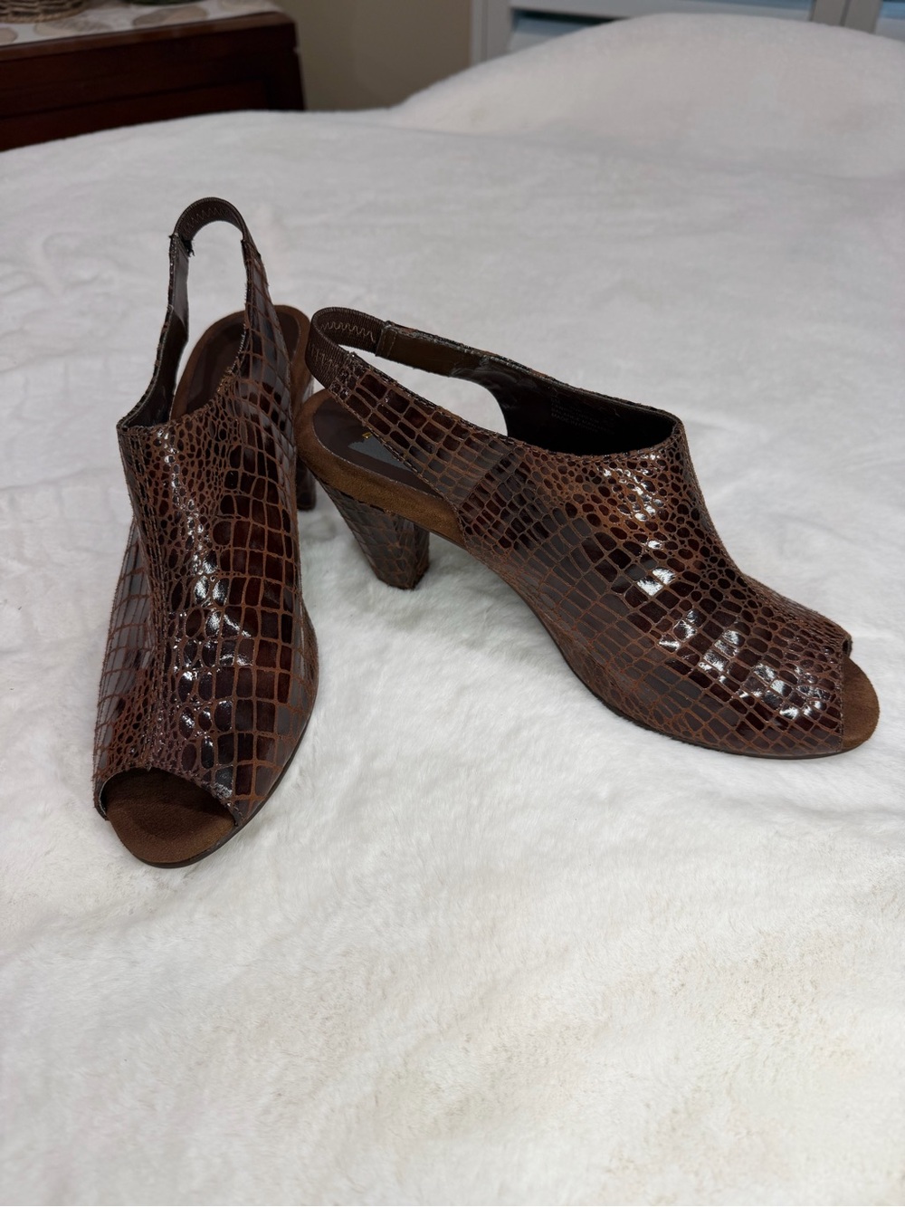 A2 by Aerosoles Brown Croc-Embossed Slingback Peep-Toe Heels Size 8